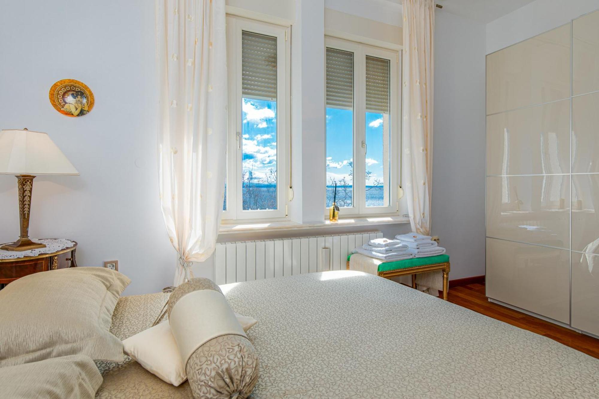 Apartment Design Camellia